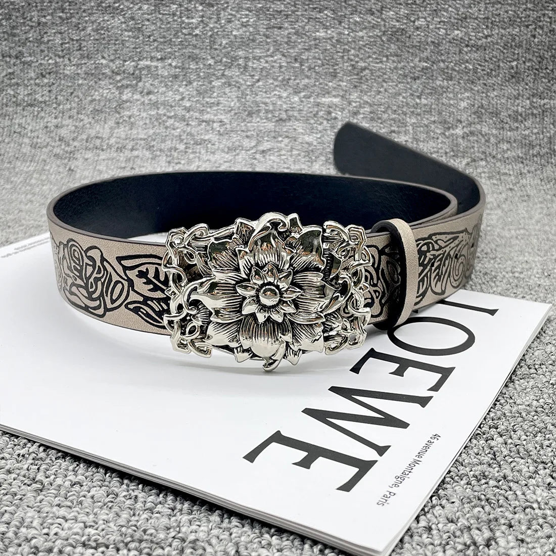 Kawaii Embossed Flower Belt