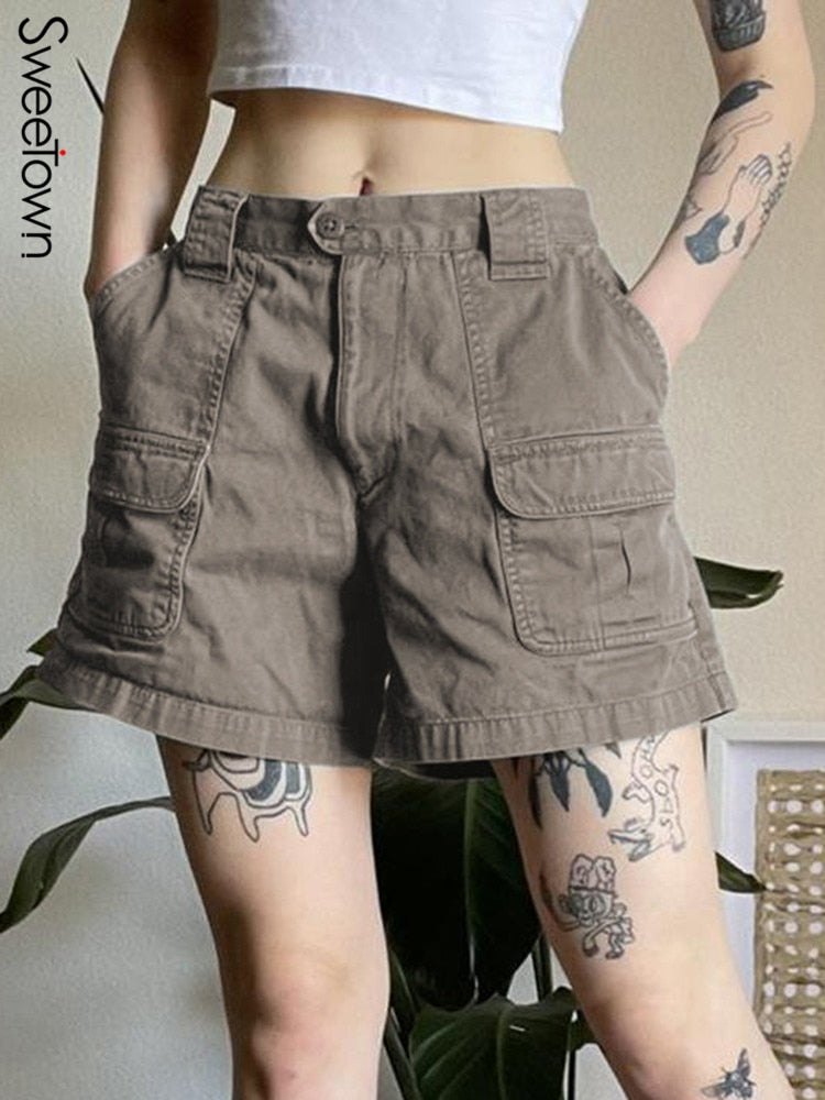 Pockets Straight Leg Shorts