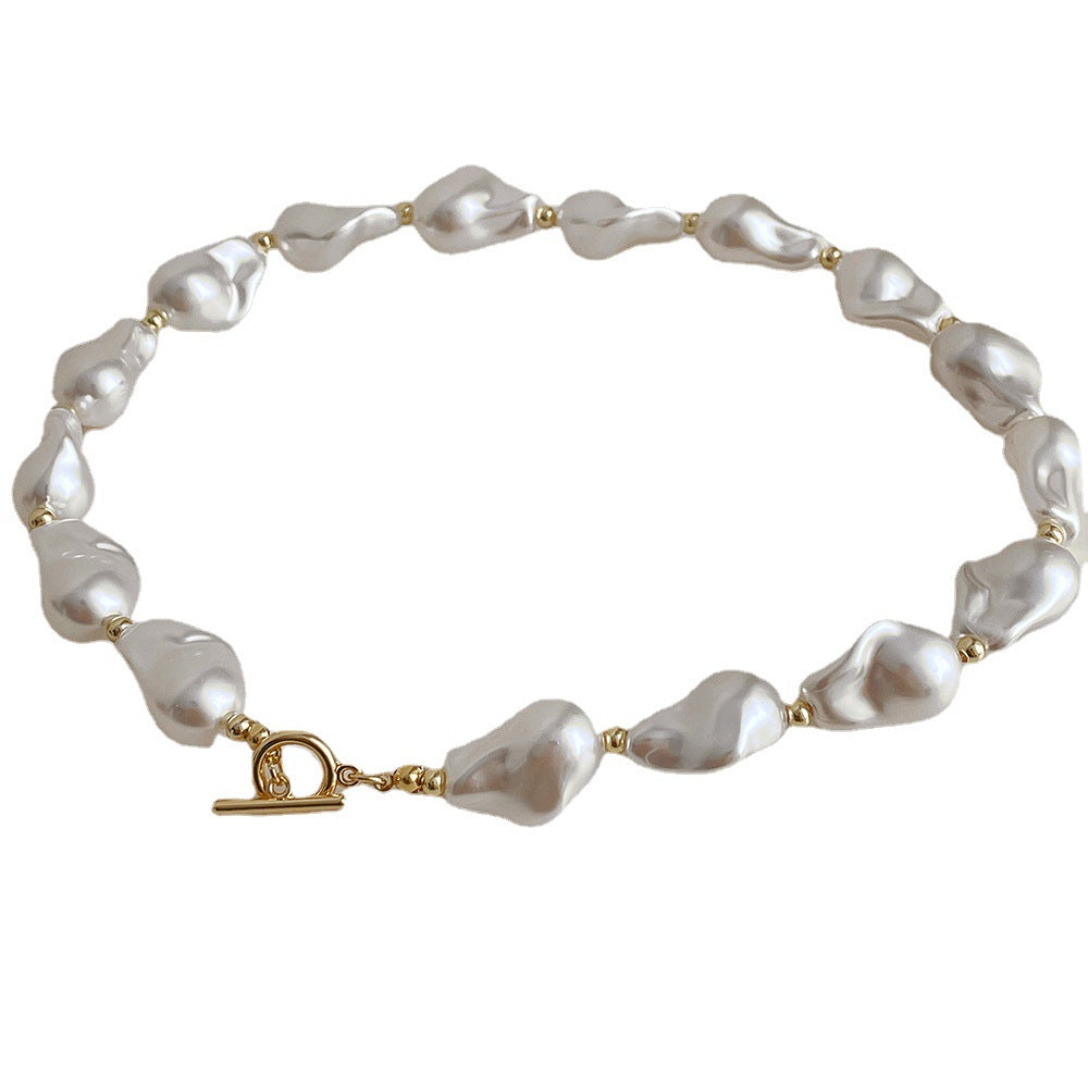 Old Money Pearl Buckle Necklace
